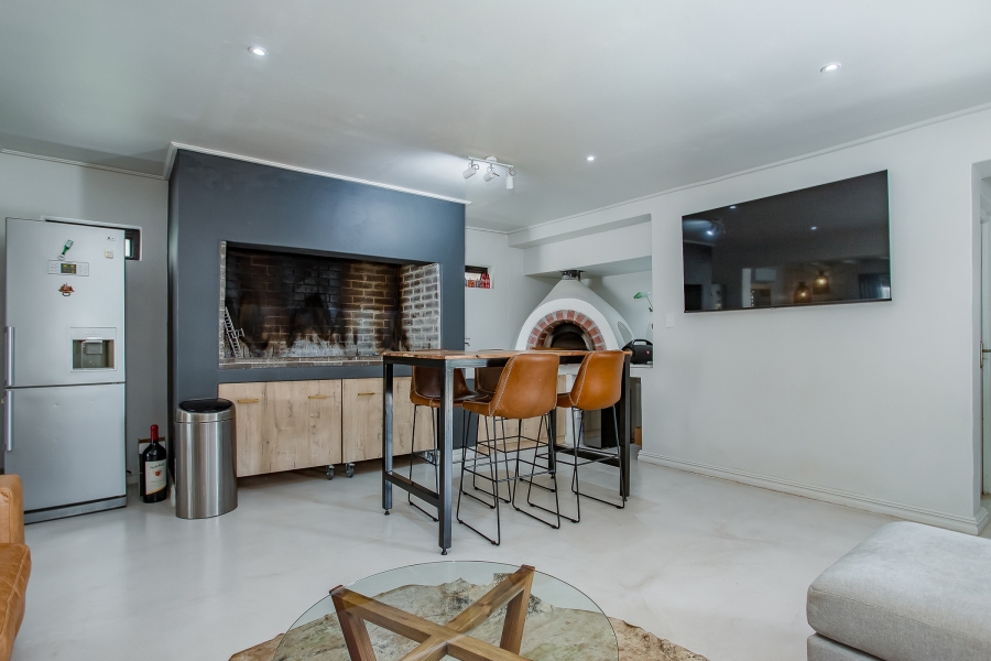 4 Bedroom Property for Sale in Vrykyk Western Cape